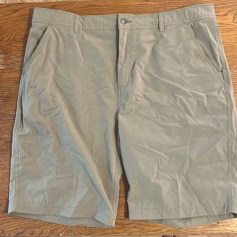 Gerry outdoor shorts, size 40